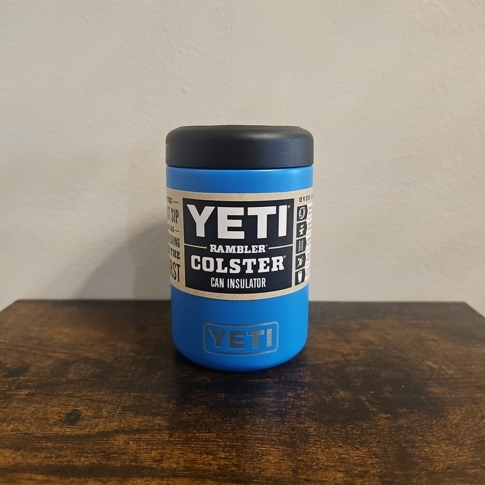 YETI Rambler Colster Can Insulator - Vibrant Blue